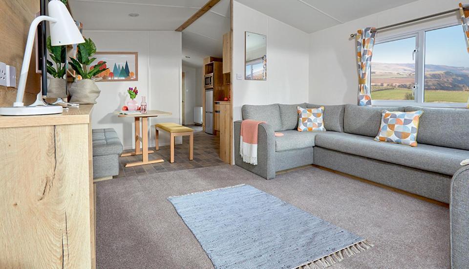 The Lakes Rookley المظهر الخارجي الصورة Interior of a static
